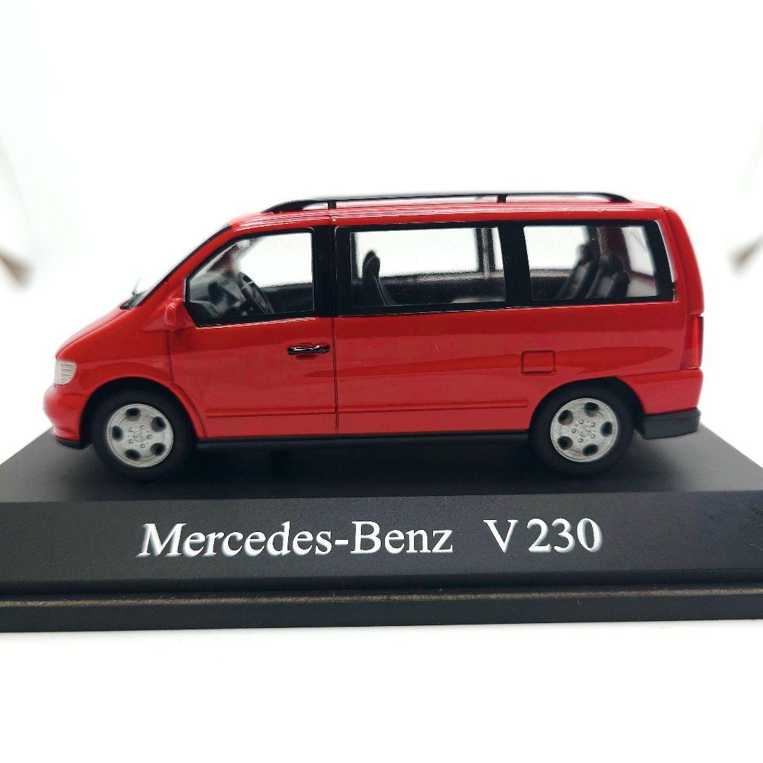 メルセデス ベンツ V230 1/43 ミニカー Vクラス 赤
