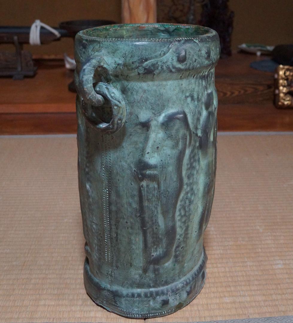 スペイン製 陶器製 細工浮彫『古代エジプト壁画風』大型造形飾り壺 双耳飾り壺