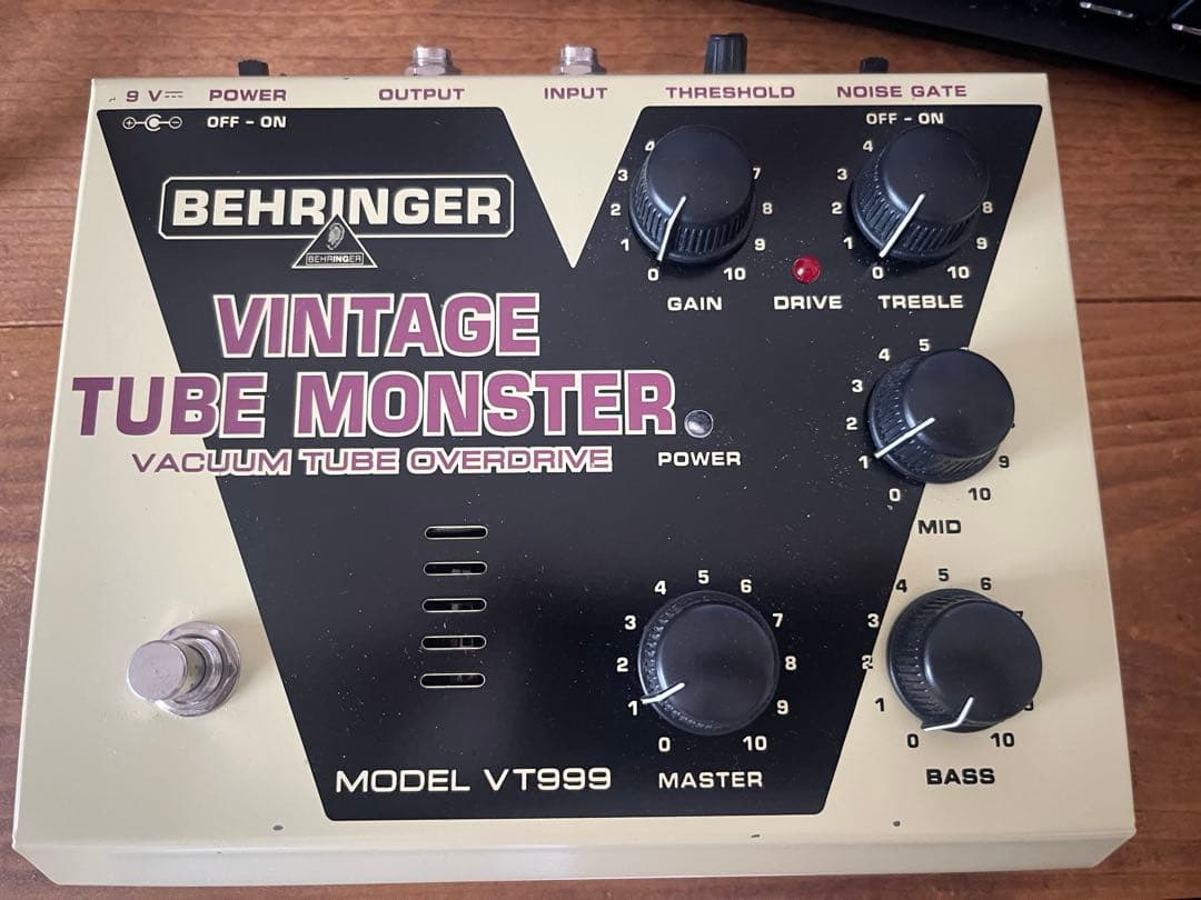 ベリンガー　VINTAGE TUBE MONSTER VT999