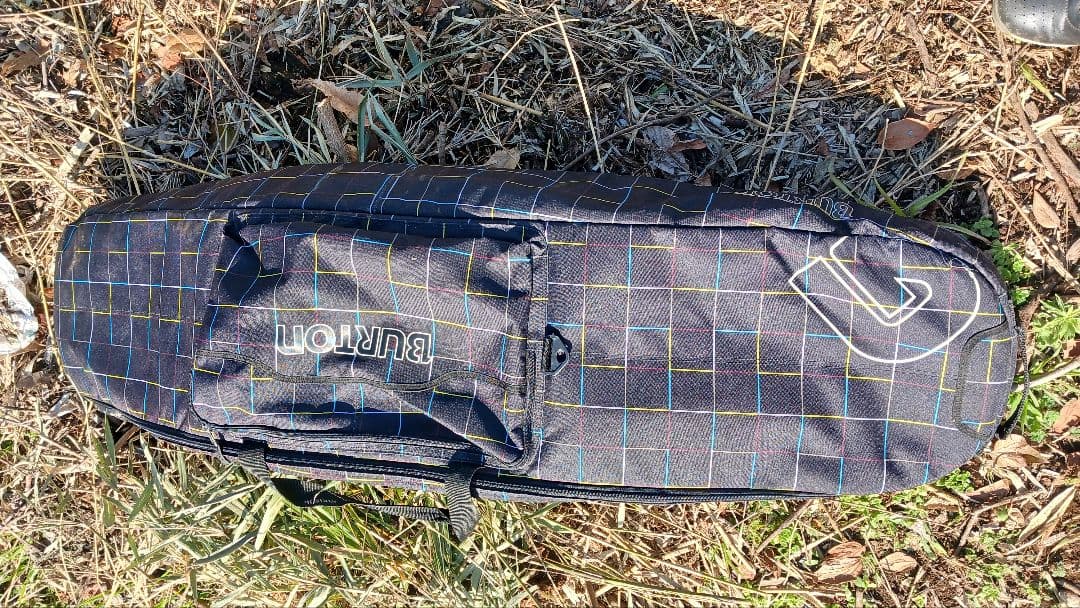 スノーボードとブーツセット　バートンのボードケース付き