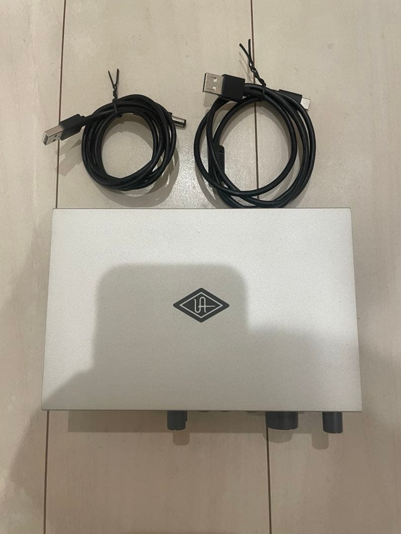 Universal Audio VOLT 2 USB レコーディングスタジオ