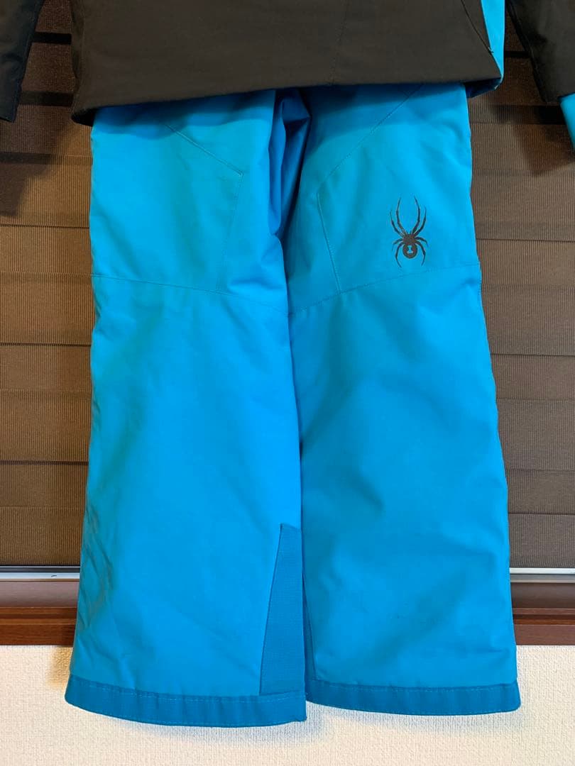 SPYDER キッズ　スキーウェア上下　サイズ8