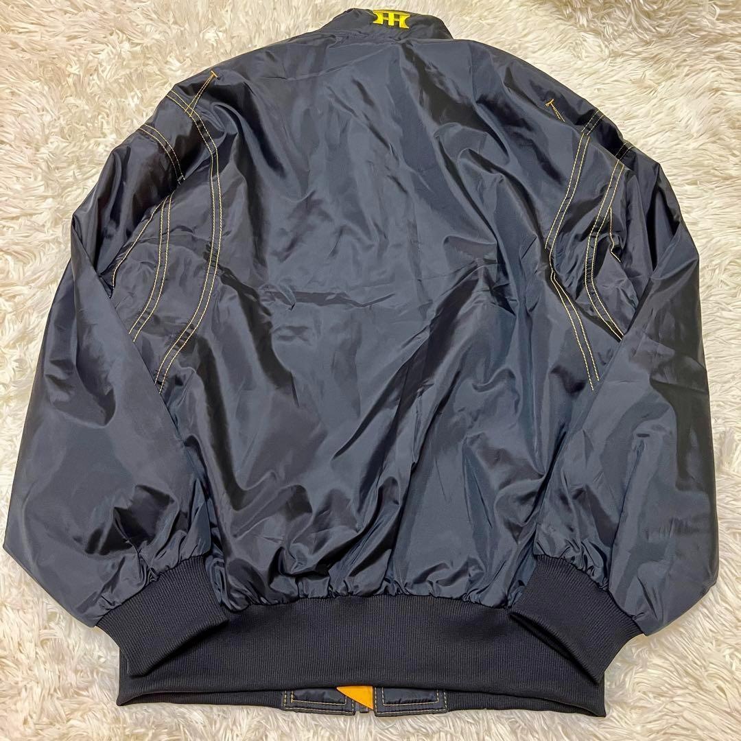 【超希少】阪神タイガース　グランドコート　XL 岡田監督　完売品　コレクション