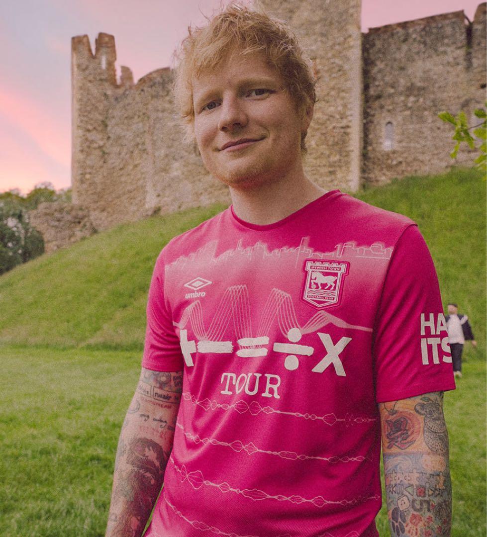 【超レア】ED SHEERAN(エドシーラン)×IPSWICH 公式ユニフォーム