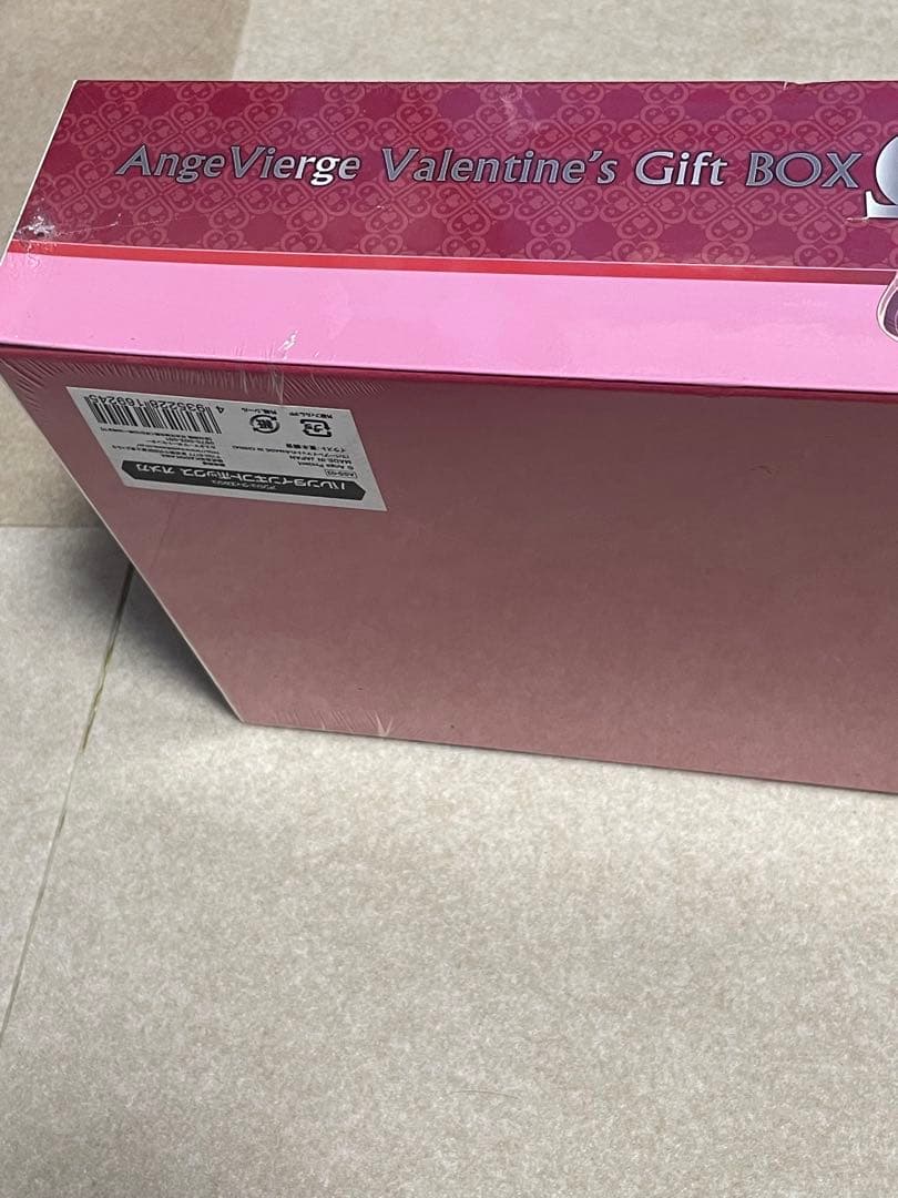 アンジュヴィエルジュ バレンタインギフトボックス オメガ