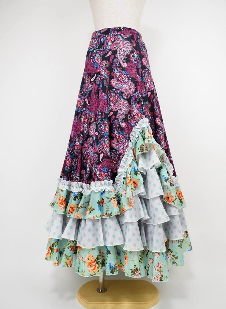 フラメンコ　ファルダ　新品　フラメンコ衣装　レッスンファルダ　Leirena