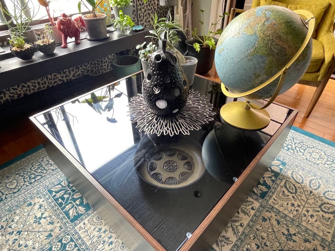 ガラスと木製の正方形センターテーブル