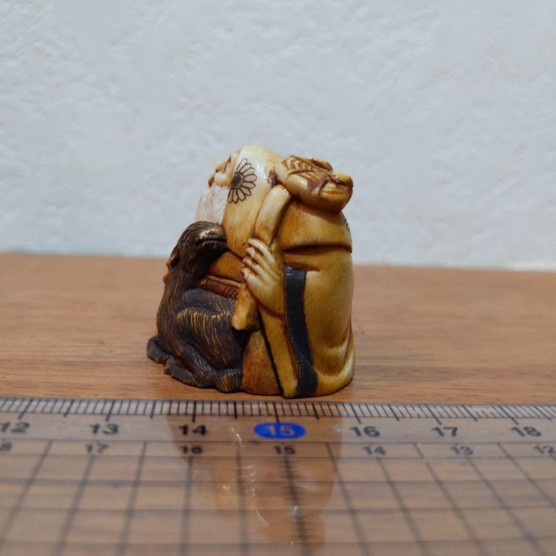 時代提げ物 七福神根付 天然素材 在銘【寿老人】高さ約3.5cm 重さ約30ｇ