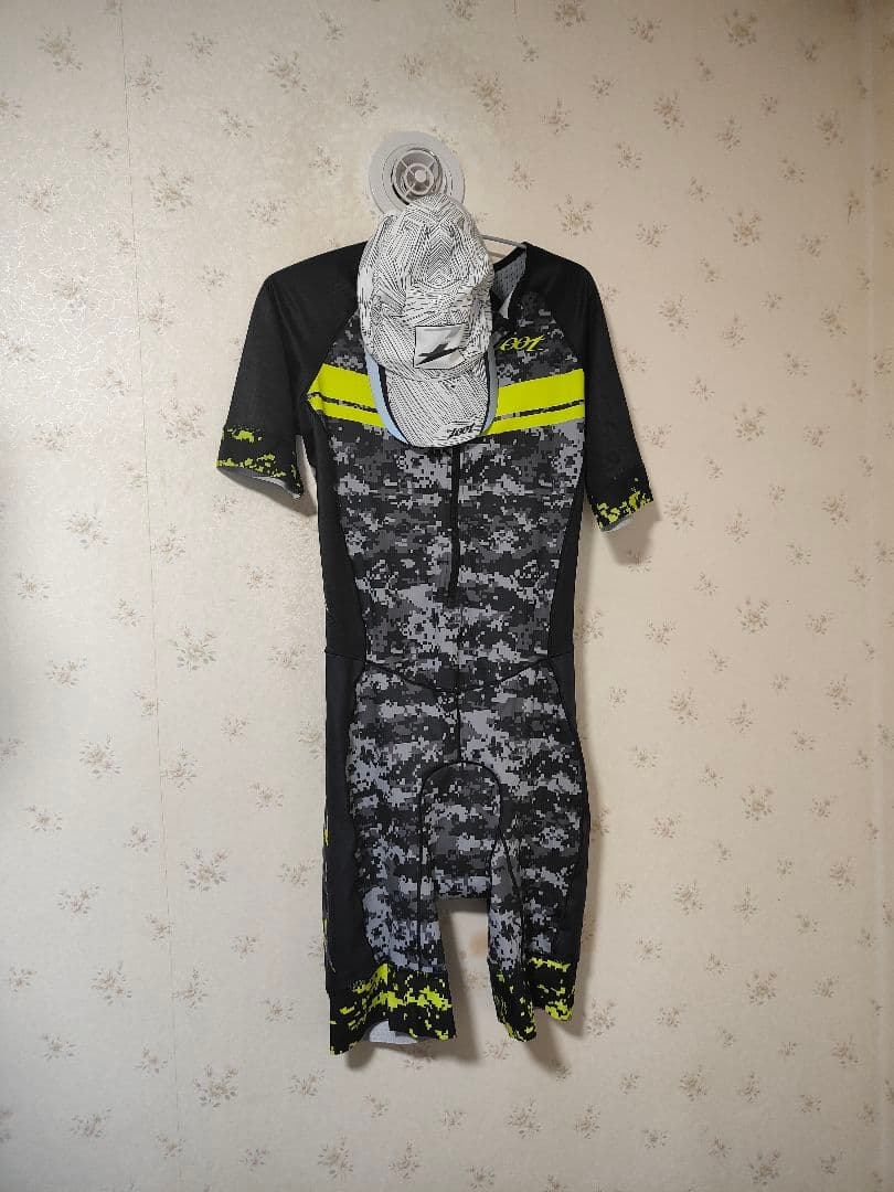 Zoot Tri Aero Full Zip Racesuitキャップ付き！