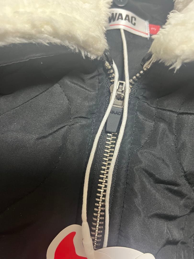 【新品】WAAC キルティングブルゾン　黒