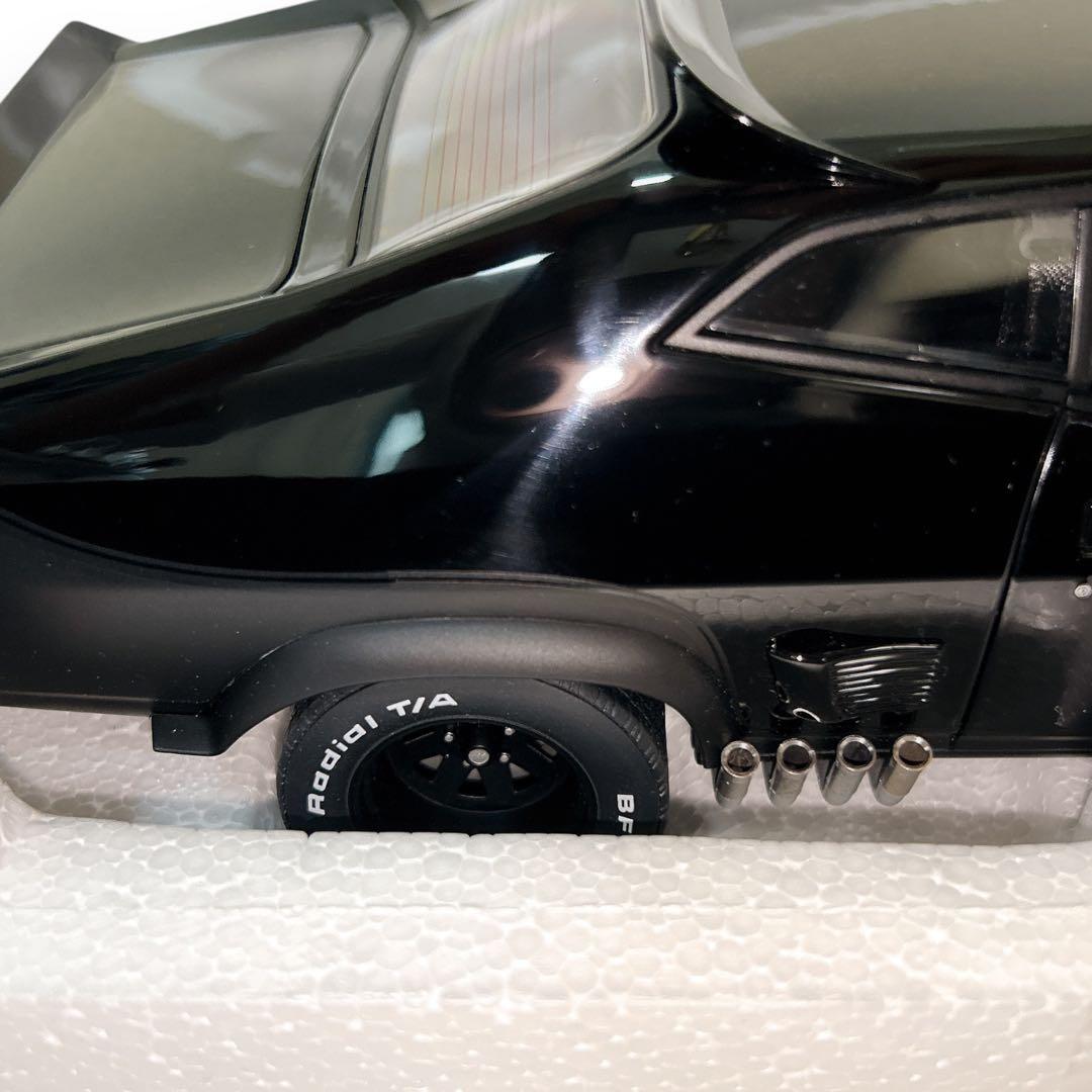 オートアート 1/18 フォード XB ファルコン チューンドバージョン