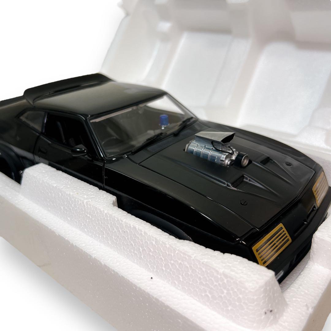 オートアート 1/18 フォード XB ファルコン チューンドバージョン