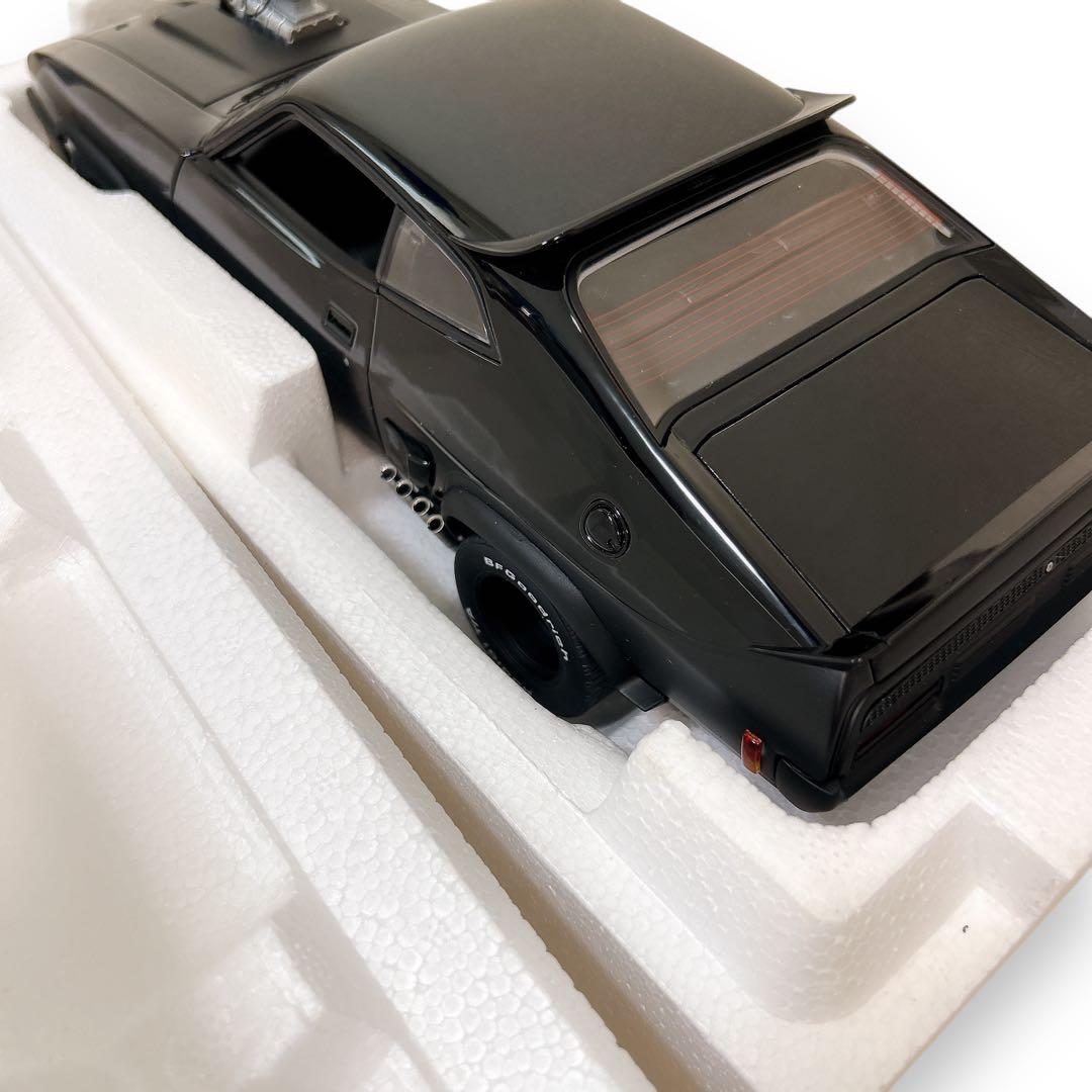 オートアート 1/18 フォード XB ファルコン チューンドバージョン