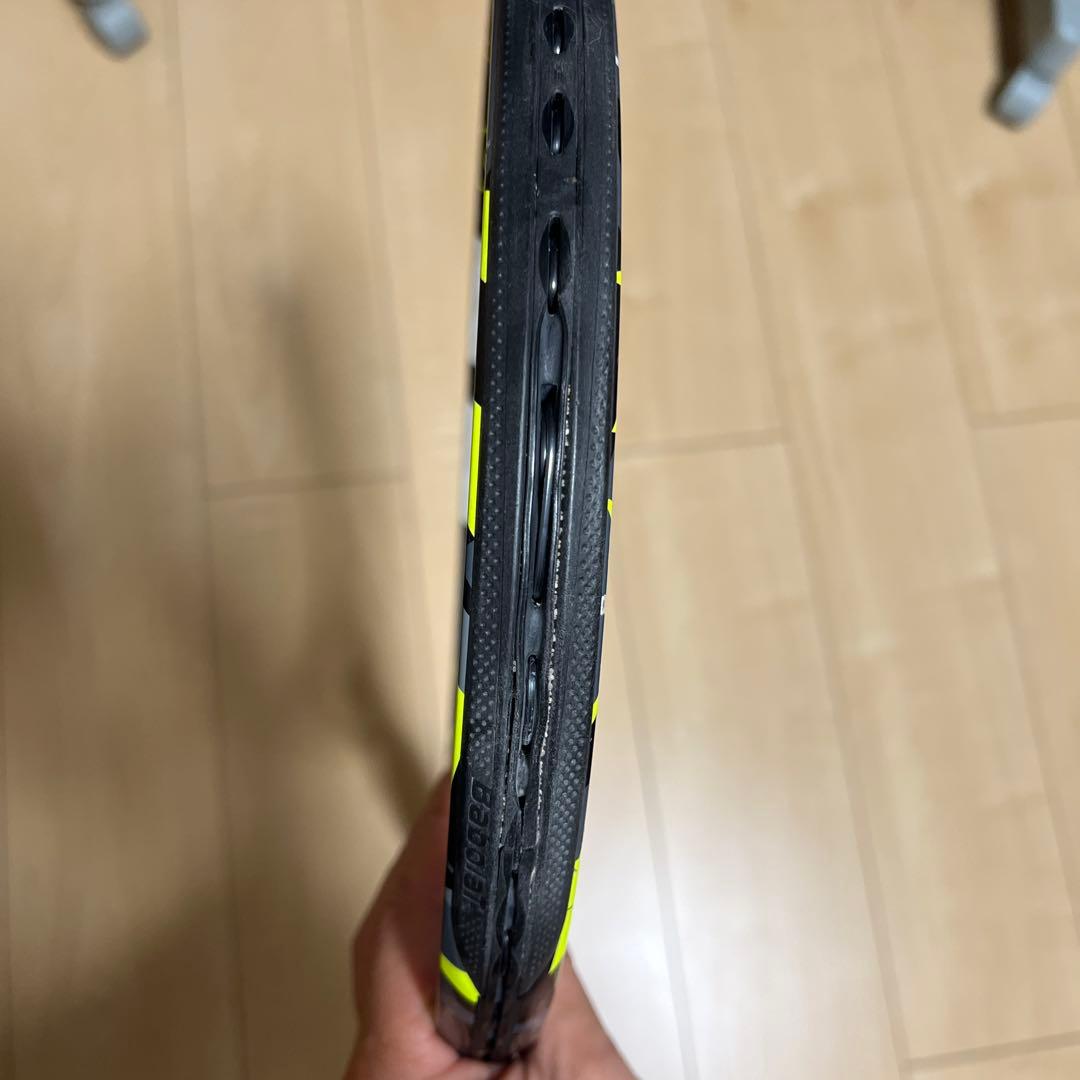 バボラ ピュアアエロ98 グリップ2