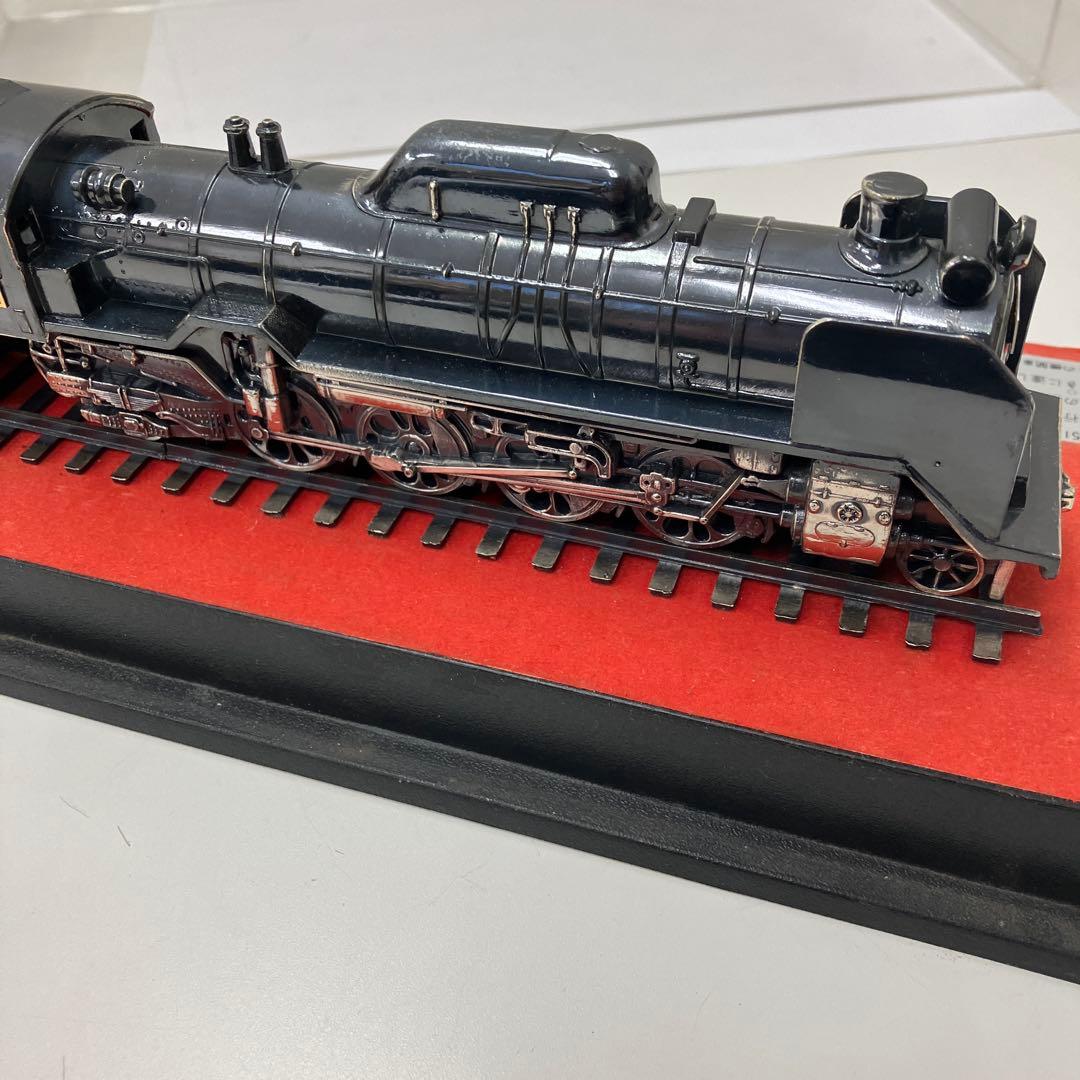 D51形蒸気機関車(1/70模型) 金属製　アクリルケース付き