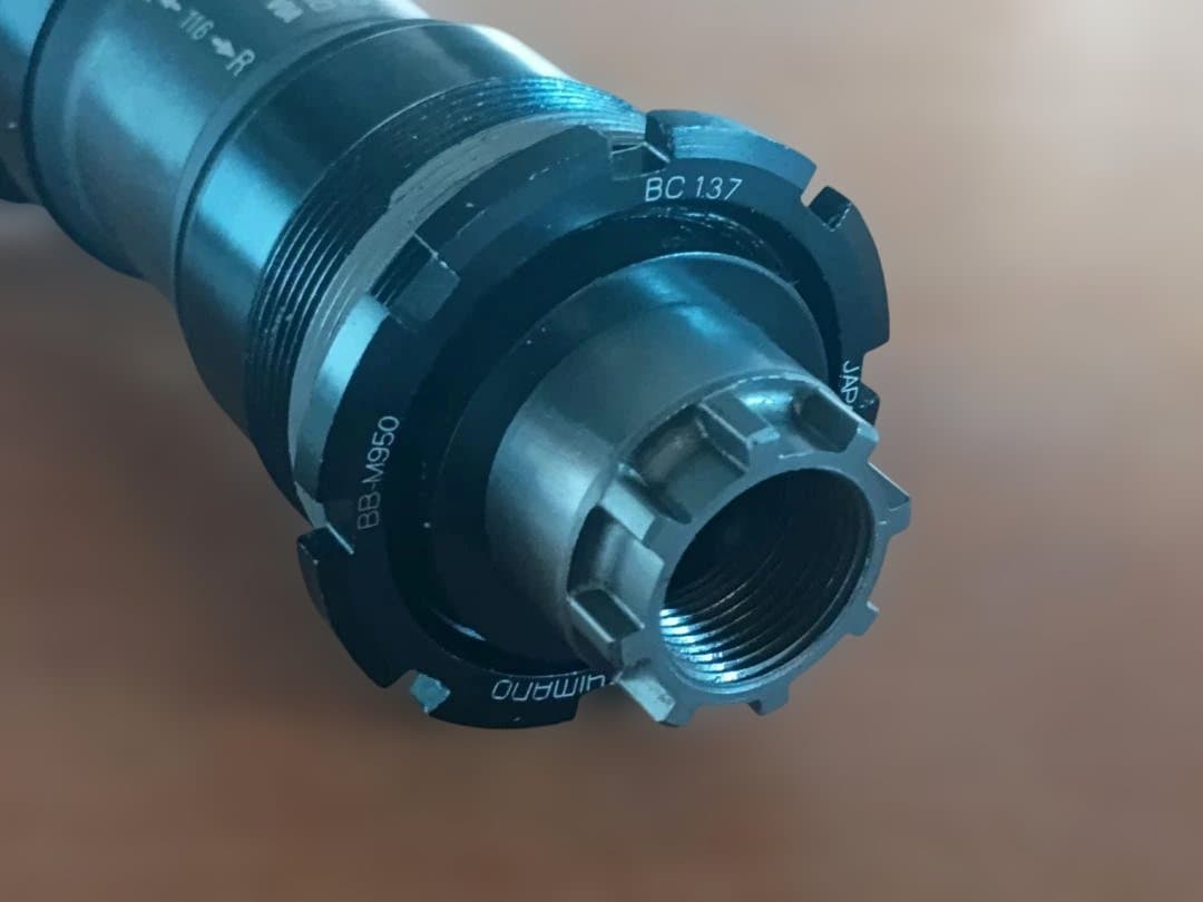 美品 SHIMANO XTR BB-M950 116mm