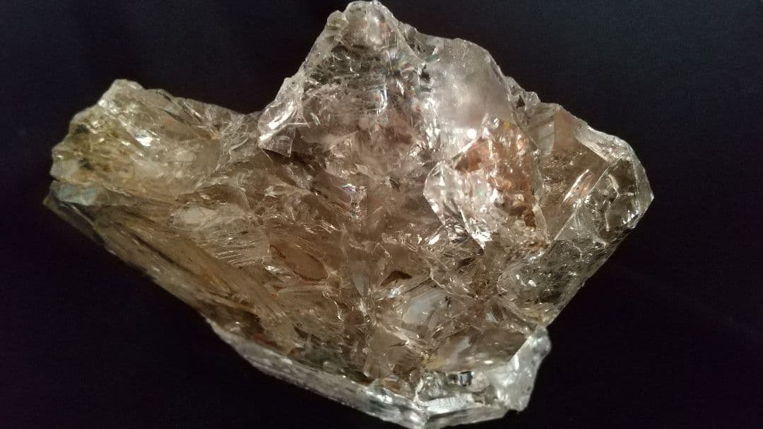 水入りエレスチャル水晶