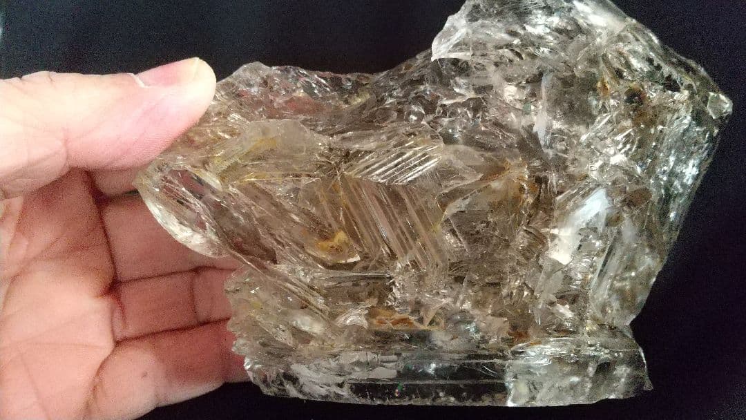 水入りエレスチャル水晶