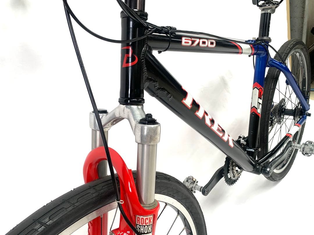 【即乘】送料無料 TREK 油圧式ディスクブレー MTB 27速 26インチ