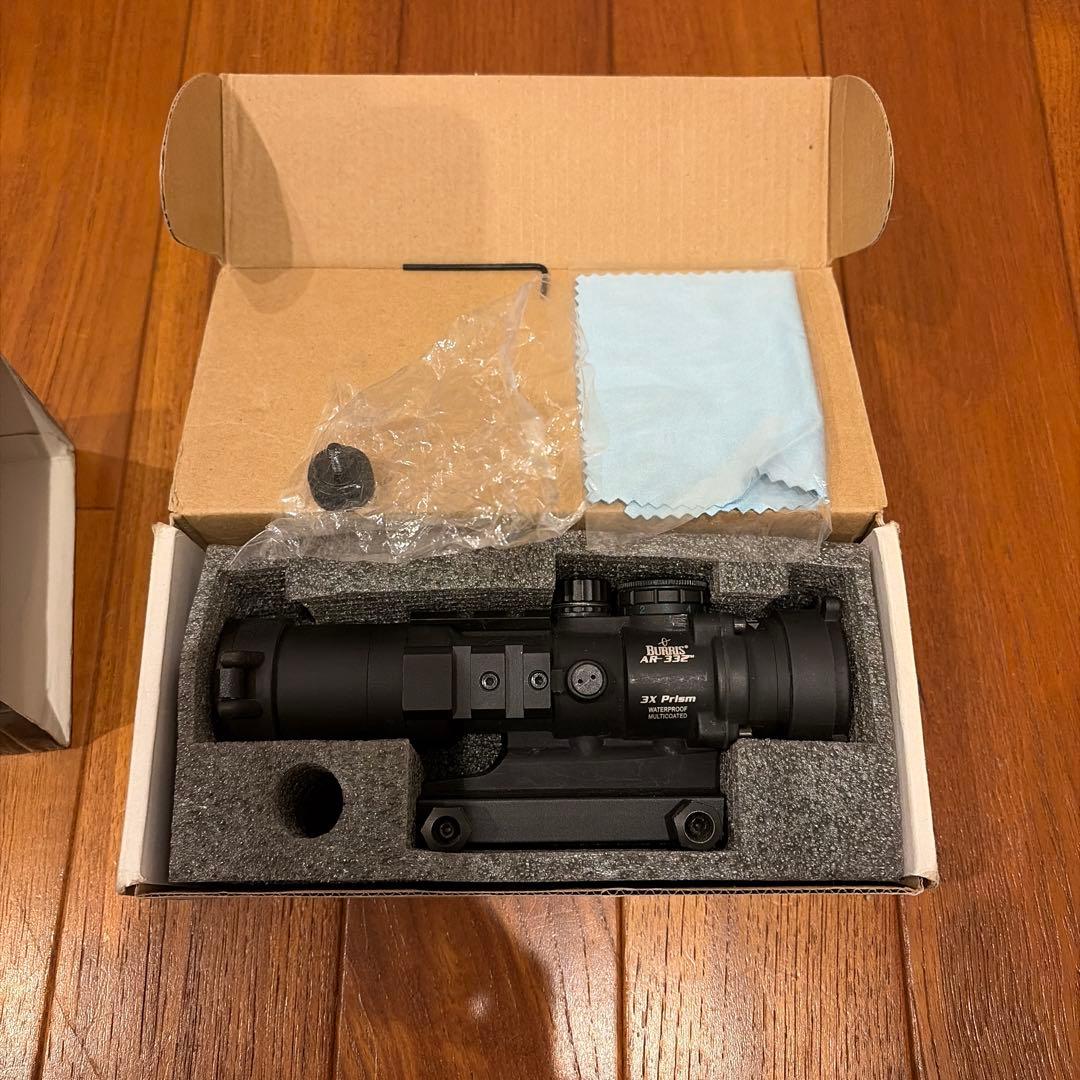 Burris AR-332 プリズムサイト実物