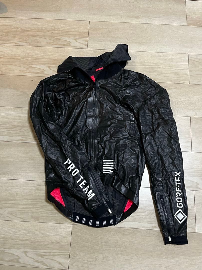 Rapha プロチーム インサレーティッドジャケット 黒　Ｓ