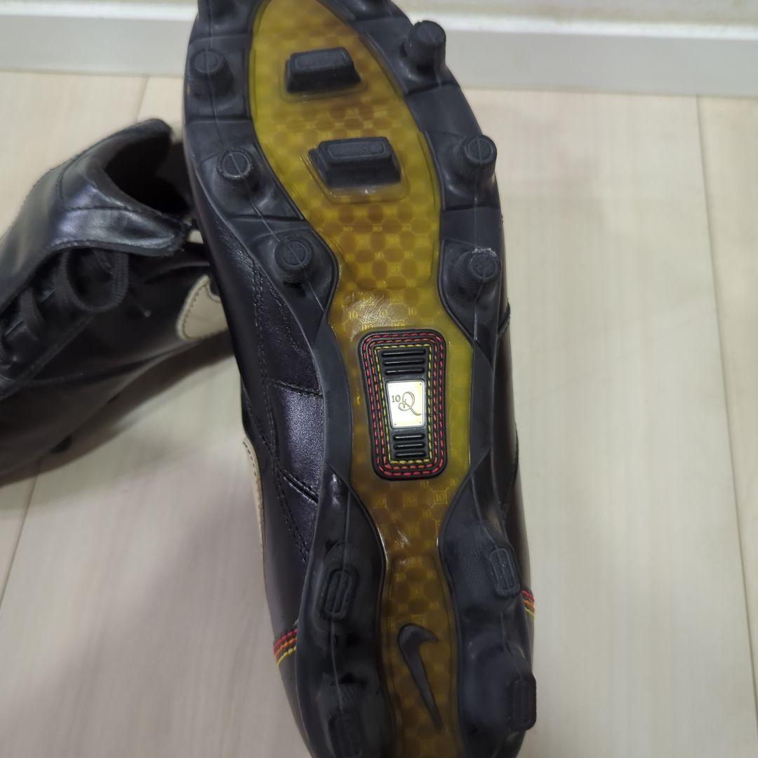 NIKE ロナウジーニョ ティエンポFGサイン入り写真