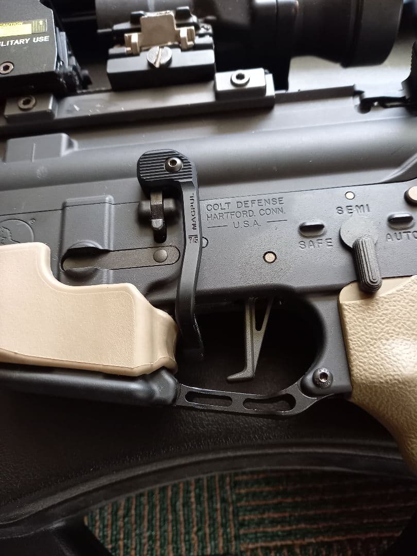 東京マルイ　MWS ショートガスガン ブラック/タン 光学機器付き　アッパー付き