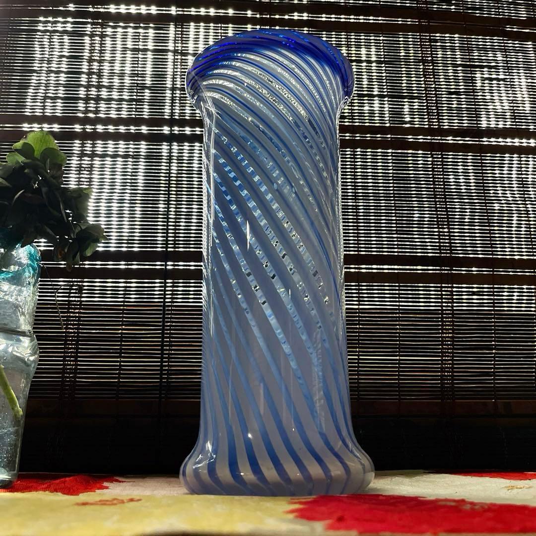 骨董　時代ガラス　希少　流線　スパイラル　反り口　円柱型　筒型　花器　花瓶