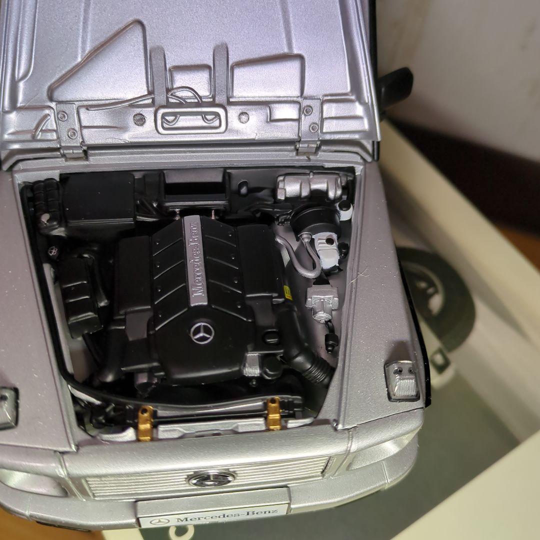 ミニカー AUTOart 1:18 Mercedes Benz G-Wagon