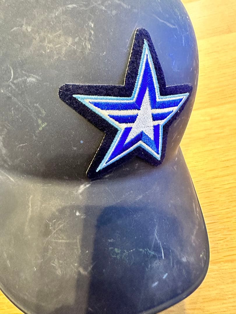 横浜　DeNA ベイスターズ　NPBヘルメット　内村賢介