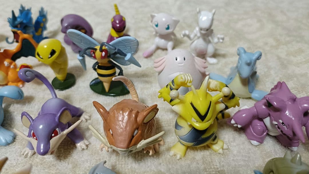 ポケモン　モンコレ　初期　６２体+付属品７