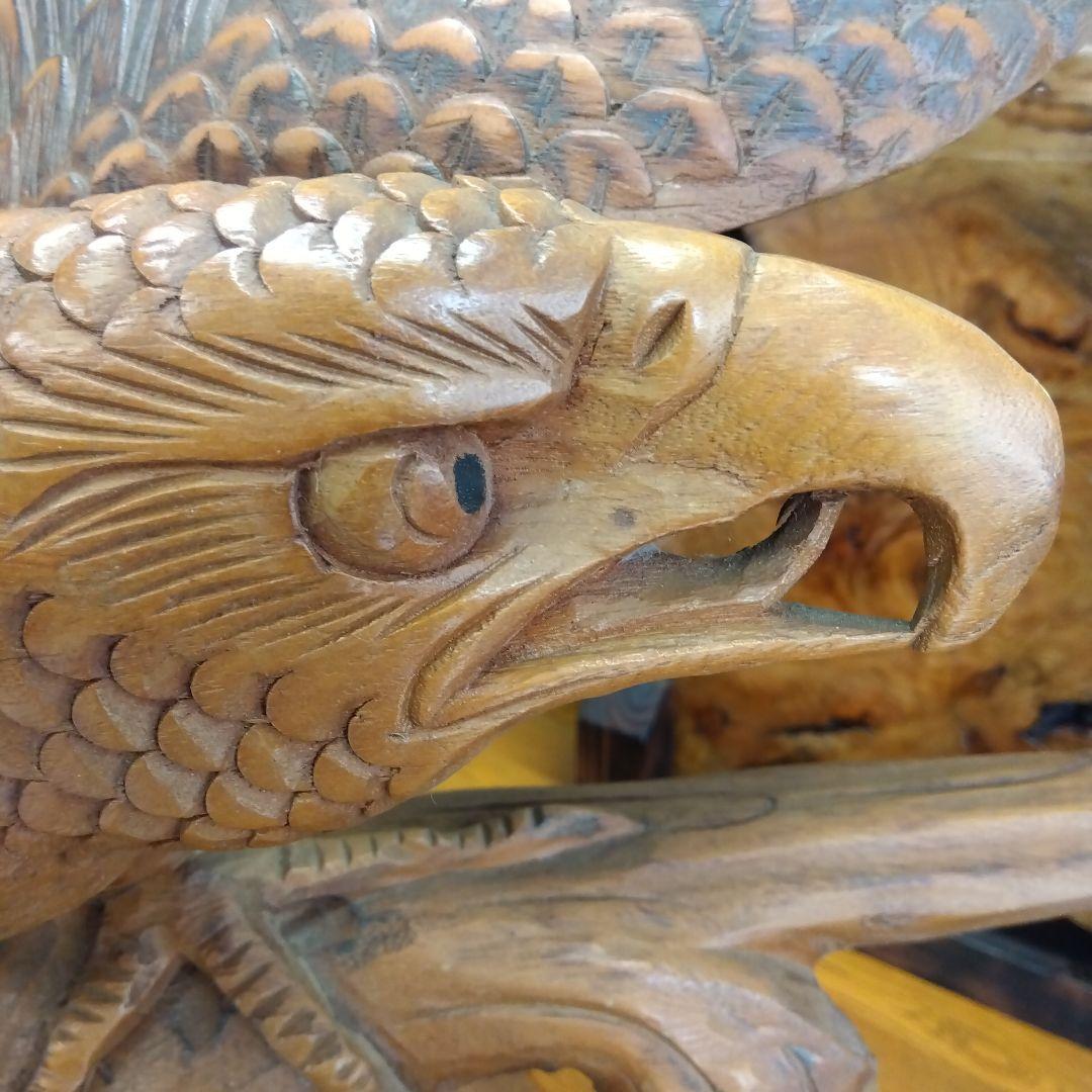 一本木　鷹の置物　オブジェ　レトロ　鷹・松