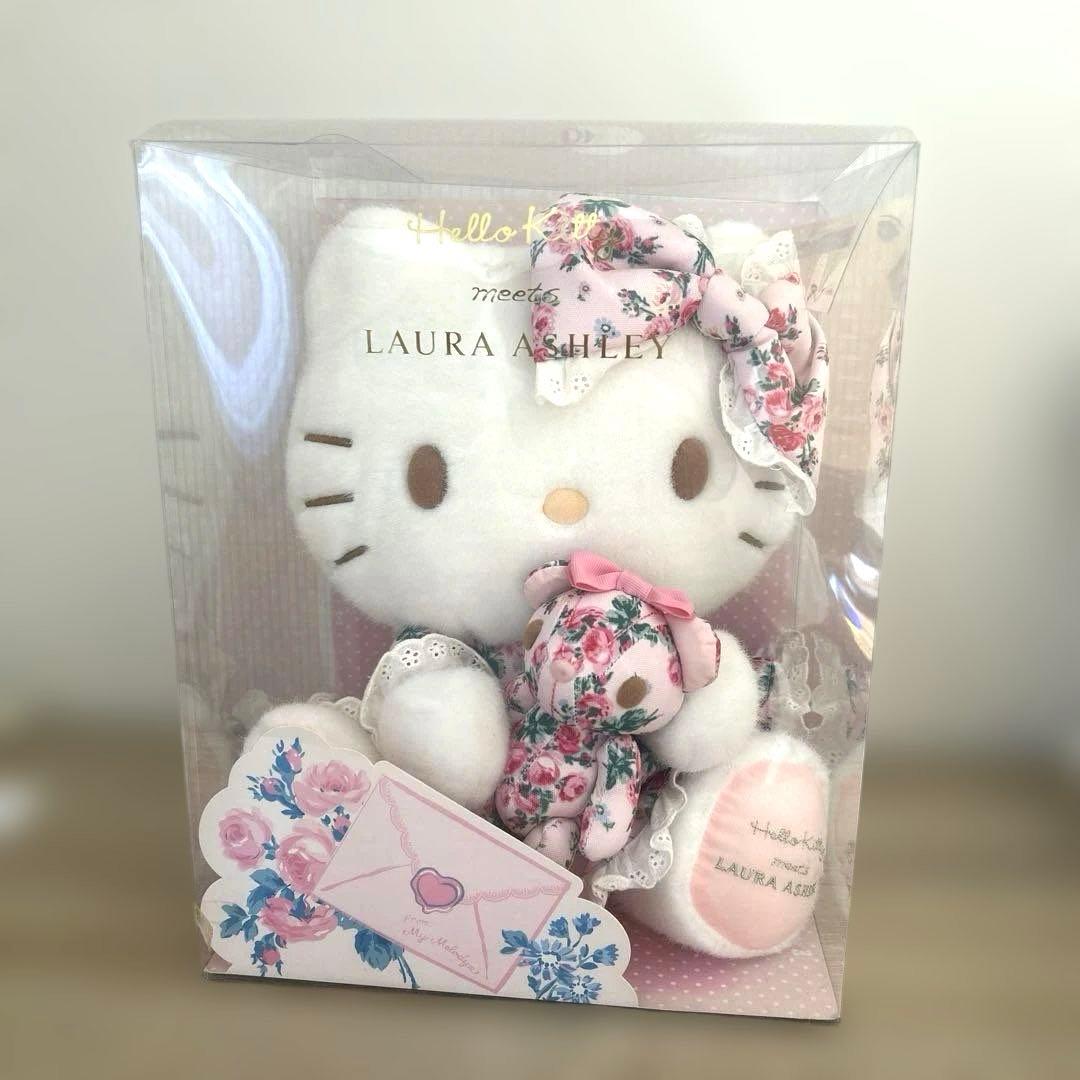 ハローキティ　ローラアシュレイ ぬいぐるみ　特大　2015年　数量限定　キティ