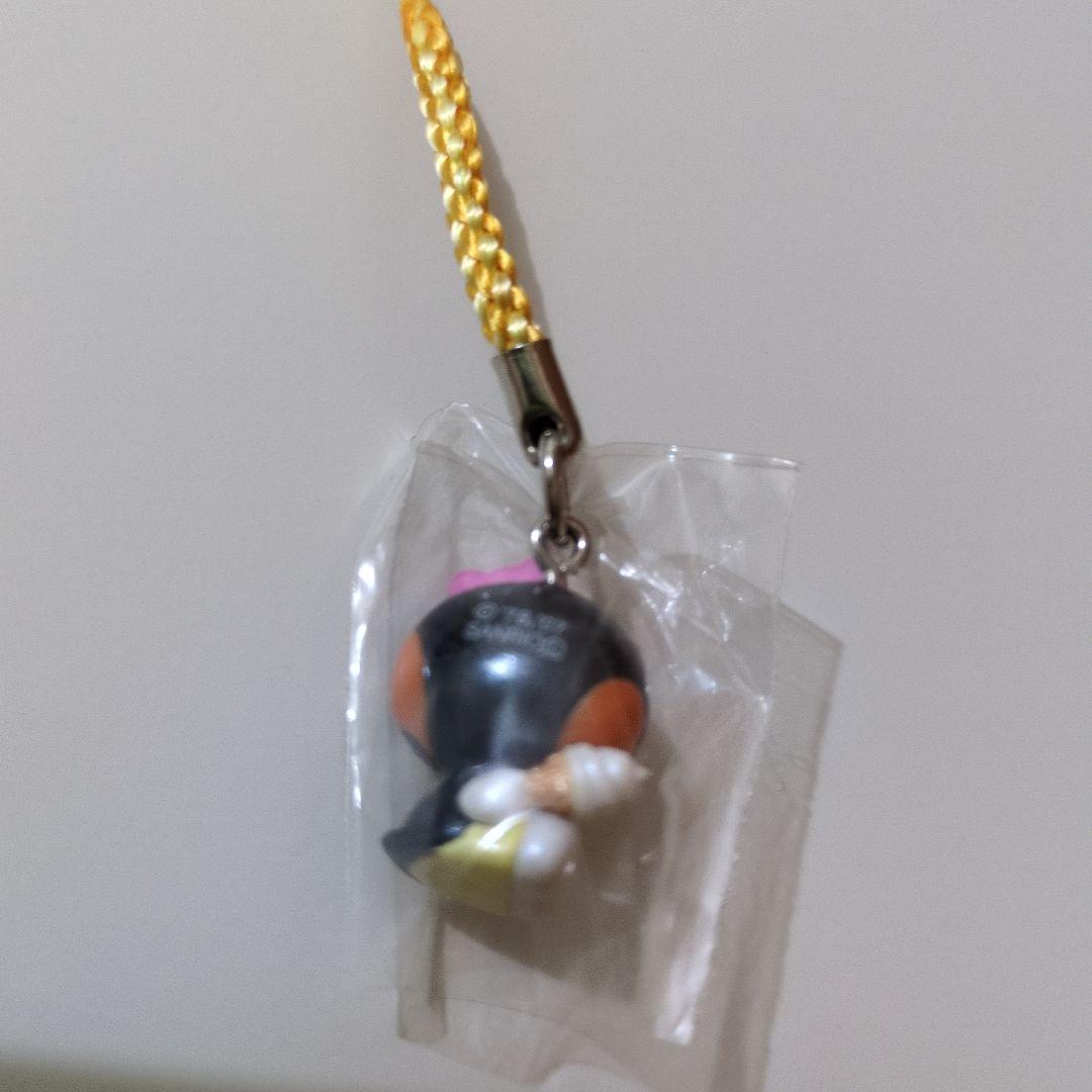 Hello Kitty　あさひやま　ソフトクリームを持った ペンギンストラップ