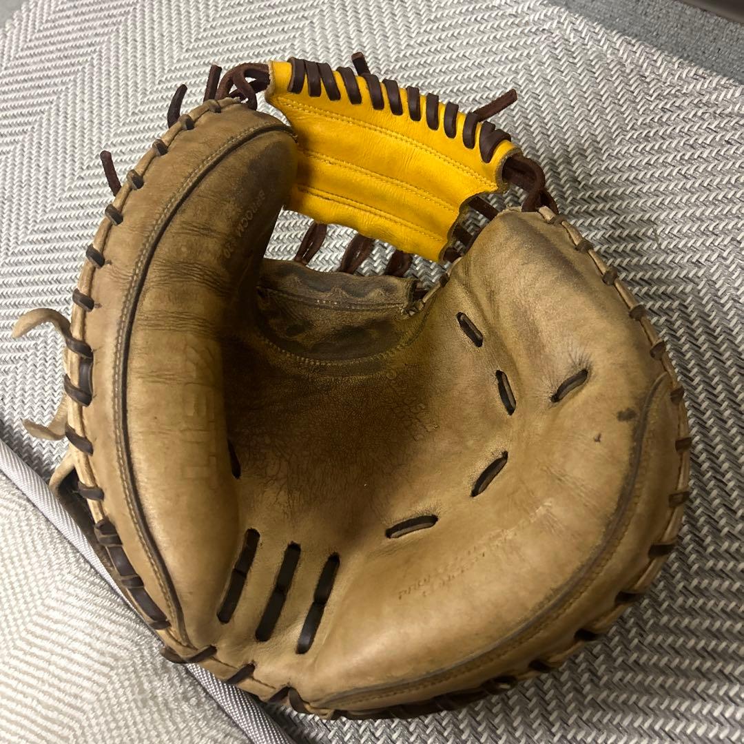 ZETTプロステイタス硬式用キャッチャーミット