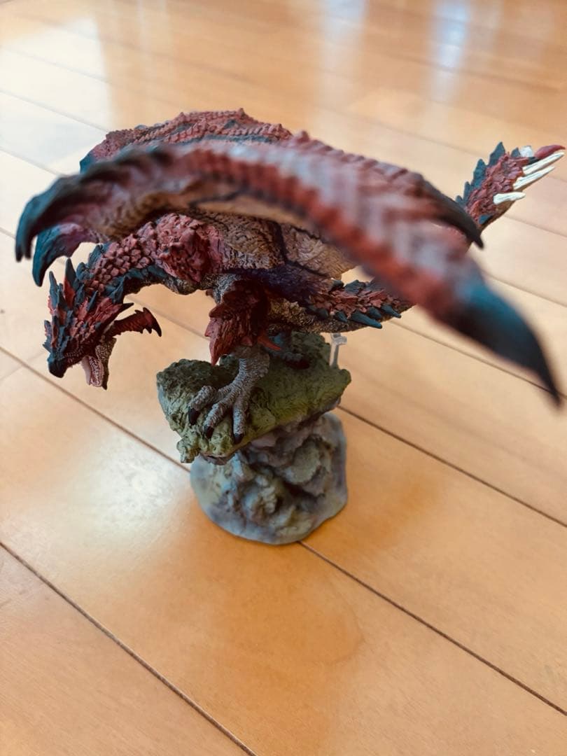 クリエイターズモデル リオレウス フィギュア