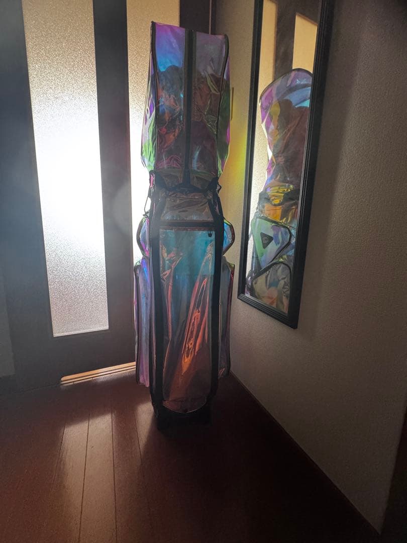 美品OMNIX ゴルフバッグ ルイ・ヴィトンバック素材　購入価格77.000円。