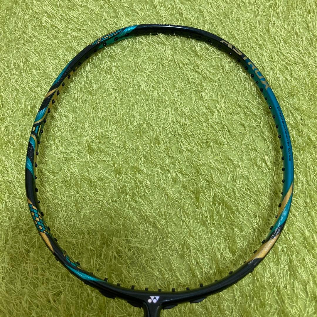 【良品】YONEX アストロクス88Sプロ3U
