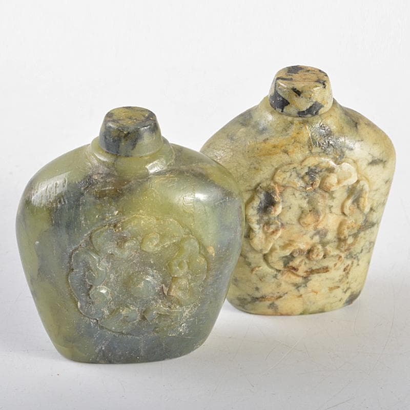 中国　玉石彫刻　鼻煙壷　2点まとめて　C　R5932