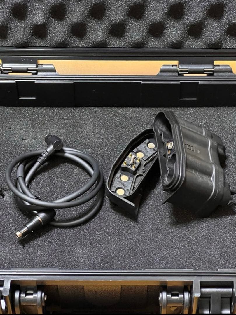 ナイトビジョン　暗視鏡