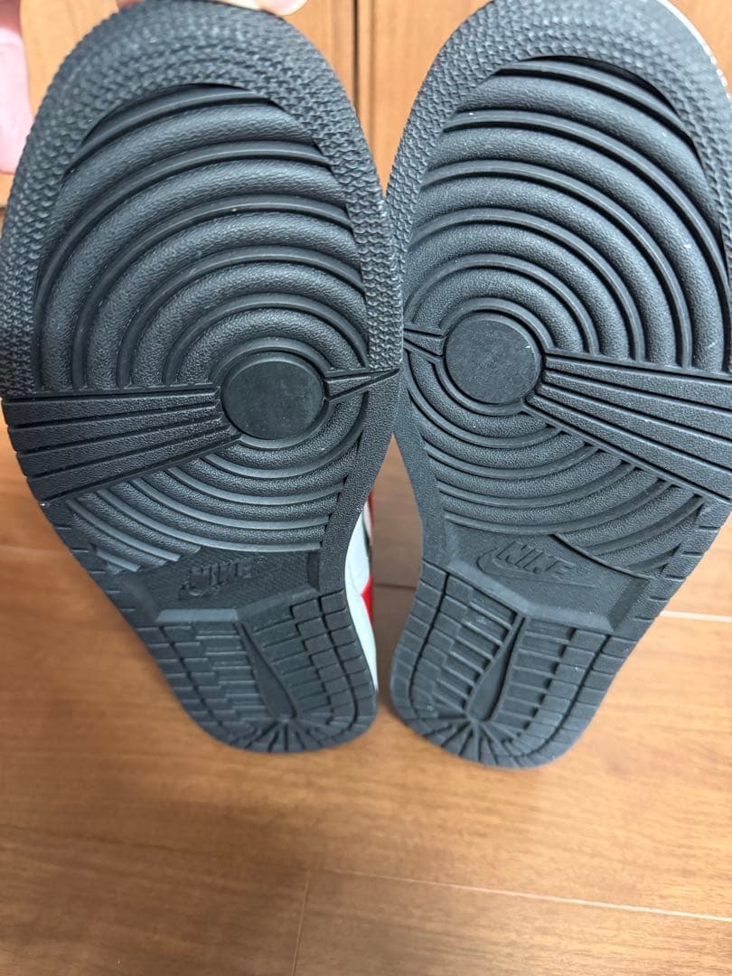 シューズ(男性用) Nike Air Jordan 1 Mid CHICAGO BLACK TOE