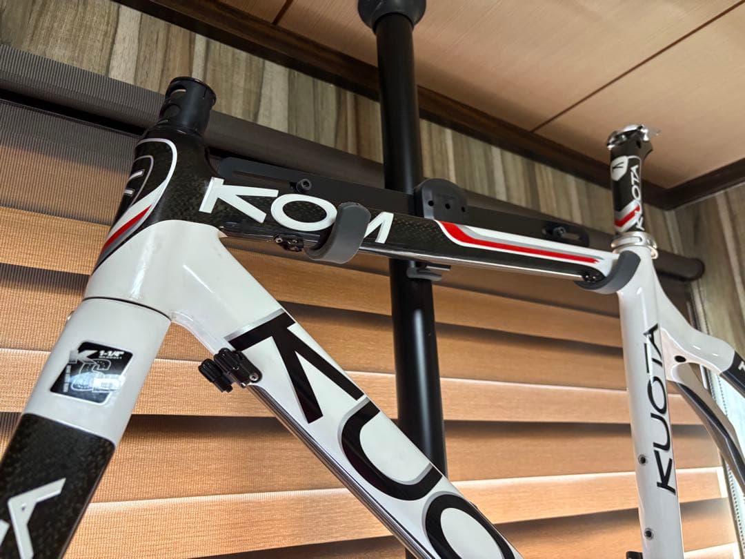 KUOTA KOM カーボンフレーム