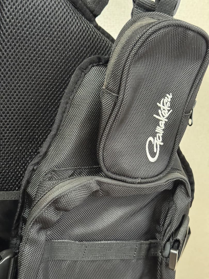 激レア 希少 絶版 美品 がまかつ タックルベスト LE-2152