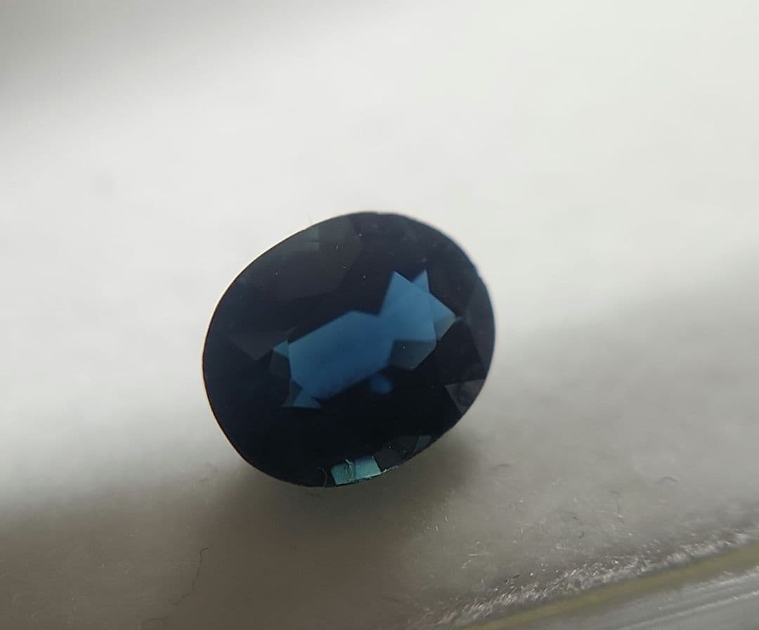 大粒天然 ブルーグリーンサファイア 1.735ct