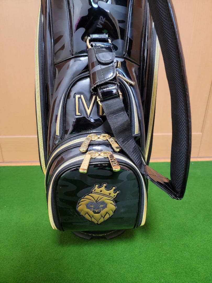 送料無料　V12　キャディバッグ　ヘッドカバー5個付
