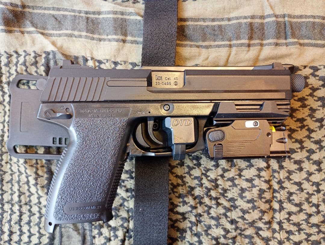 東京マルイsocom mk23 +マガジン、ホルスター等