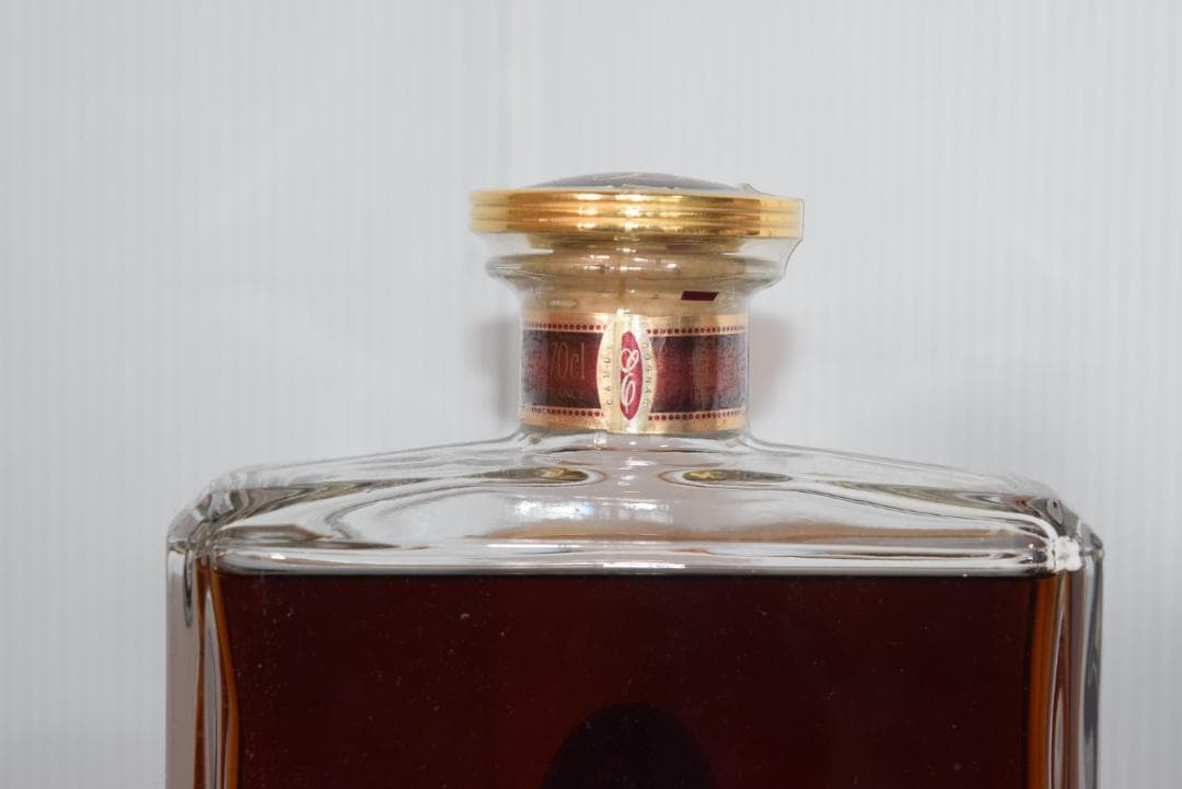 未開栓 CAMUS EXTRAORDINAIRE カミュ コニャック 700ml