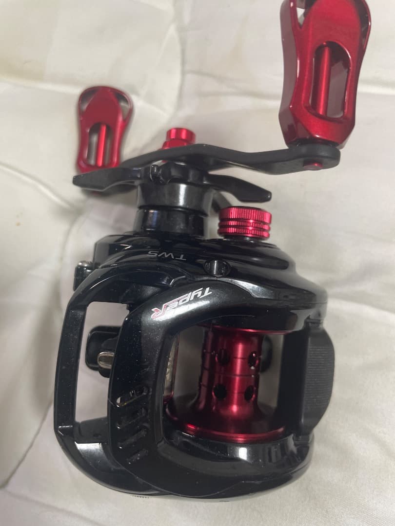 ダイワ TATULA CT ベイトリール ブラック/レッド