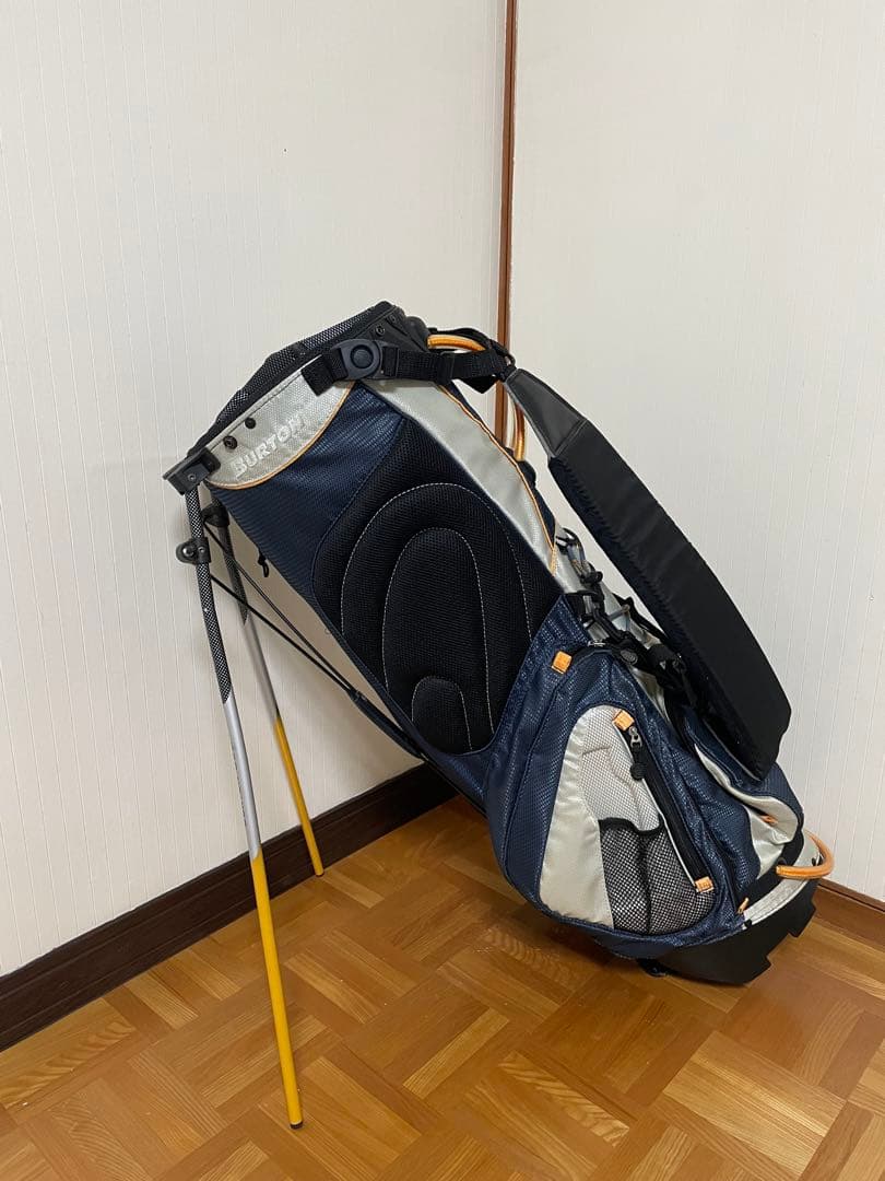BURTON（バートン）の軽量スタンドゴルフバック