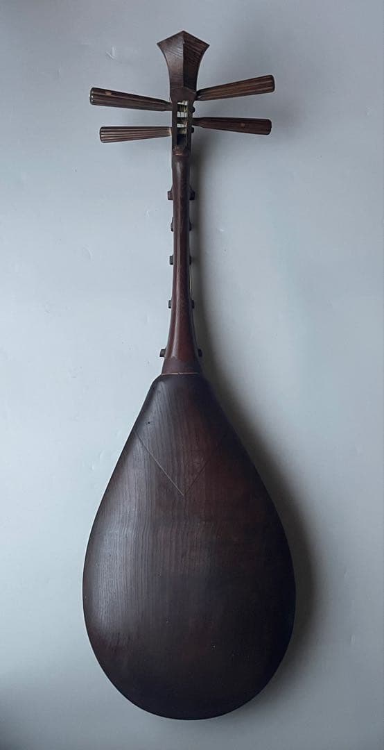 古い琵琶　盲僧琵琶ふう